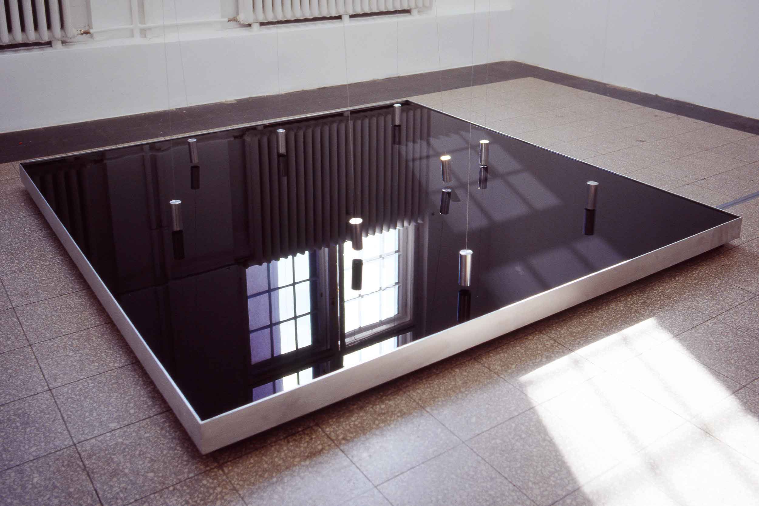 2003_GN_GallerieSchipperKrome_Berlin_OilMagnetInstallation_Cover